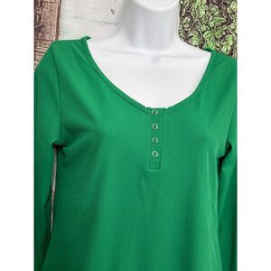 Blakeley Ribbed Long Sleeve Top Blouse solid color with thumb holes v-neck S/M